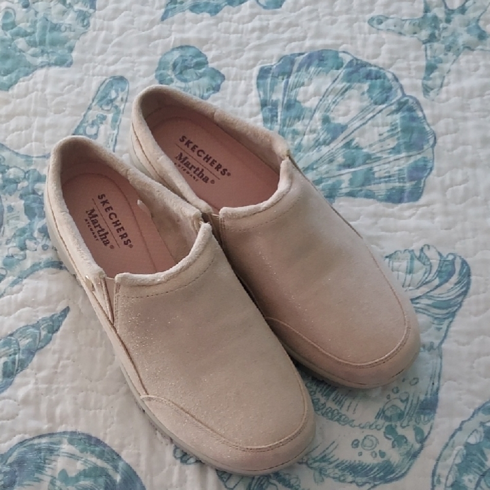 Skechers Women's Cream Slip-On Sneakers - Picture 8 of 8
